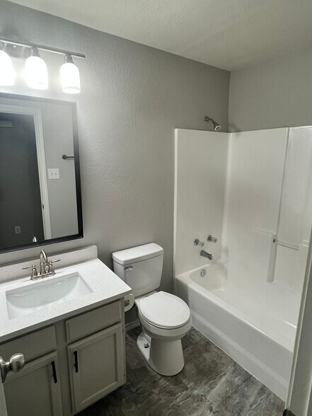 Building Photo - 8126 Marydean Ave