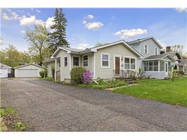 Primary Photo - 5417 Emerson Ave S