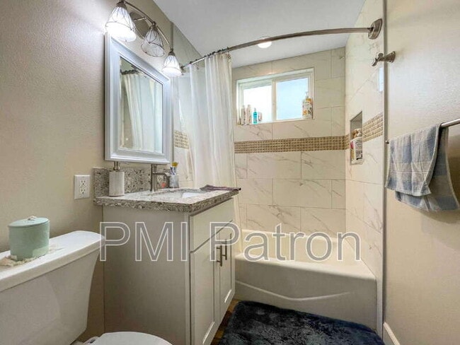 Building Photo - 6724 Sequoia Dr