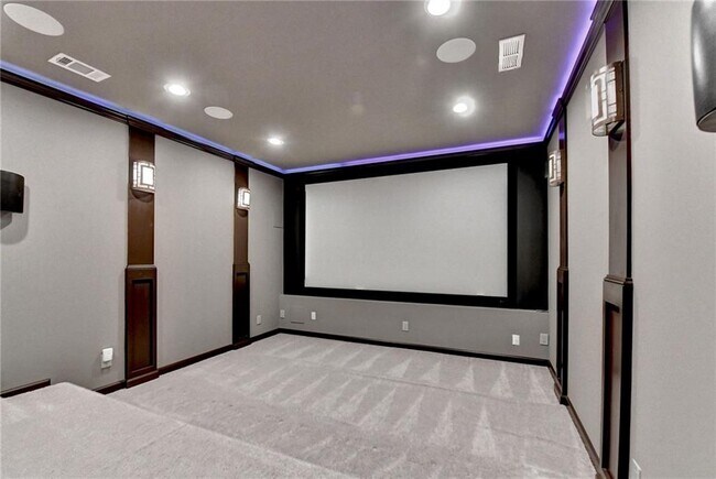 Building Photo - 11653 Parkside Ave