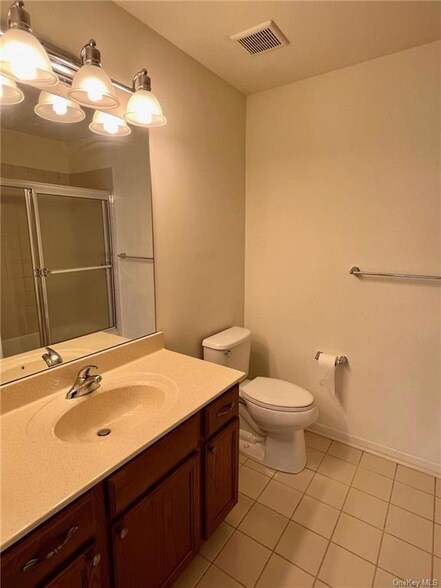 Building Photo - 24 Cobblestone Ln