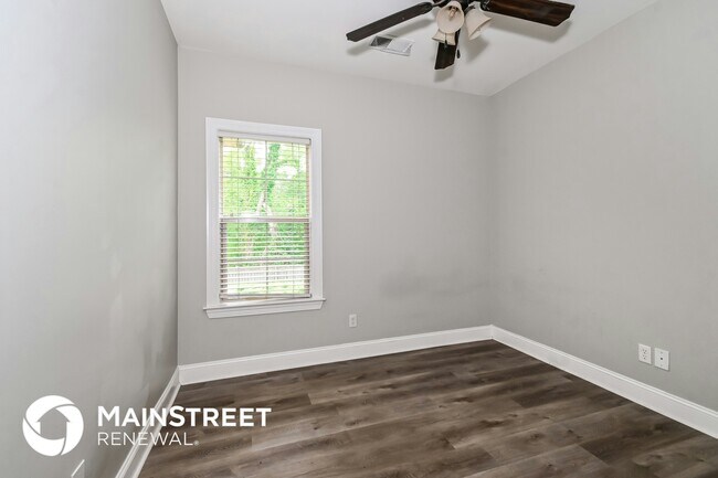 Building Photo - 3537 Avis Ln