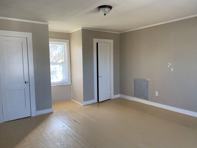 Building Photo - One Bedroom Apartment in Ringgold GA