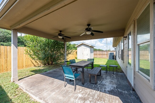 Building Photo - 15823 Kings Cypress Ln