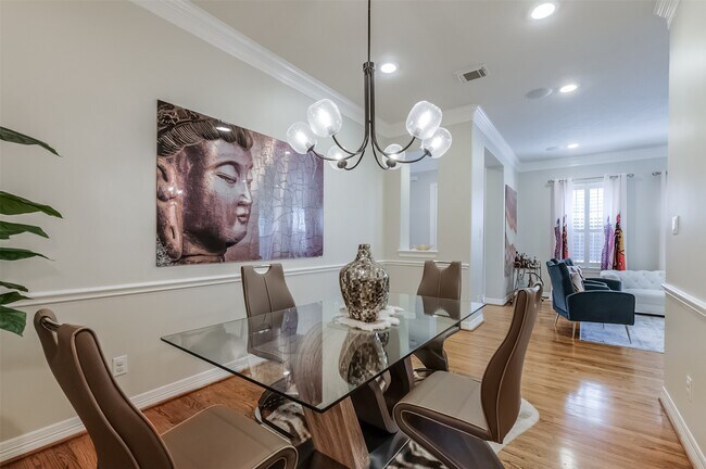 Building Photo - 7515 Shady Villa Walk