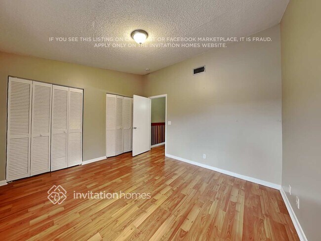 Building Photo - 4430 SW 70th Terrace