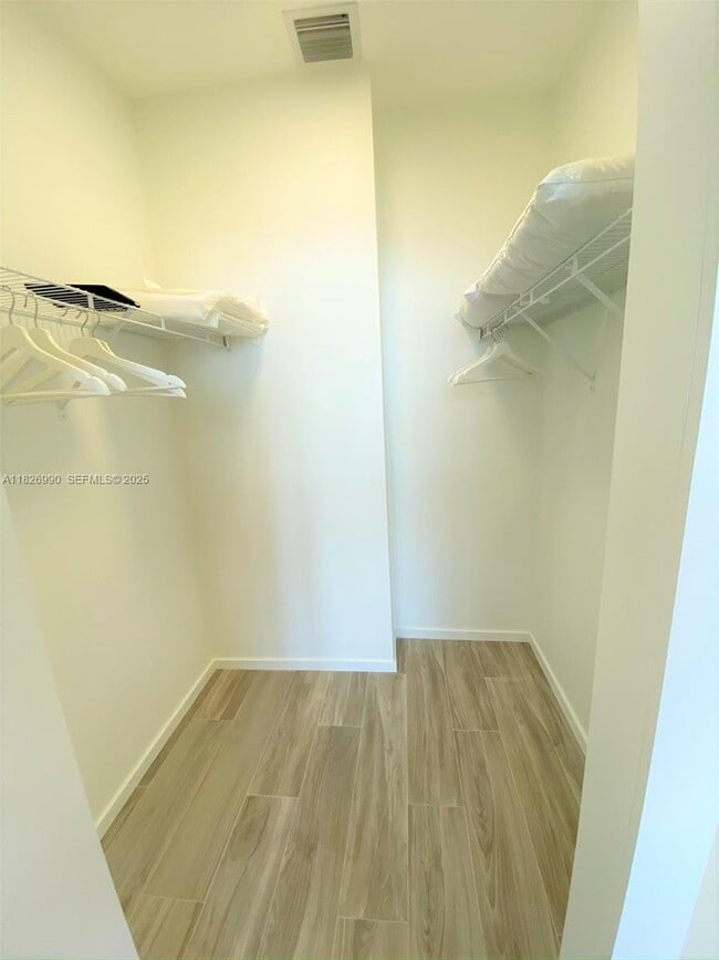 Building Photo - 801 S Miami Ave