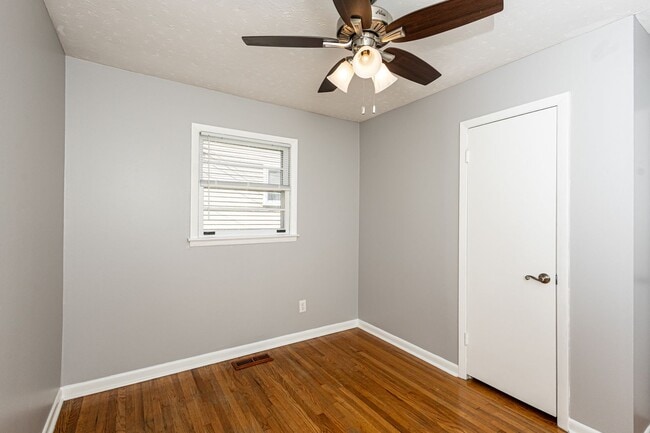 Building Photo - Charming 2-Bed, 1-Bath House in Prime South Knoxville | Walk to Breweries, Restaurants & Waterfront