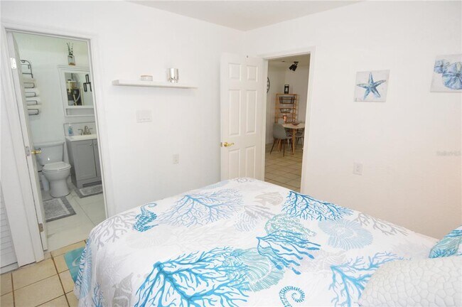 Building Photo - 156 146th Ave