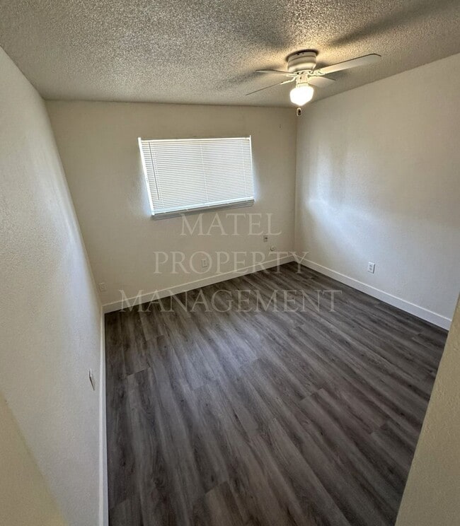 Building Photo - 560 Gilbert Ave