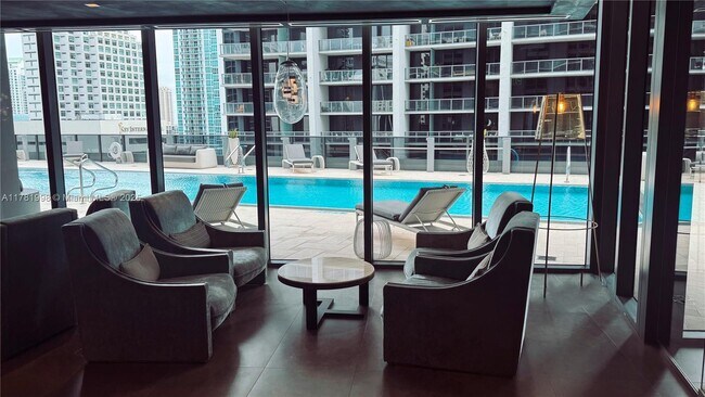 Building Photo - 1000 Brickell Plaza