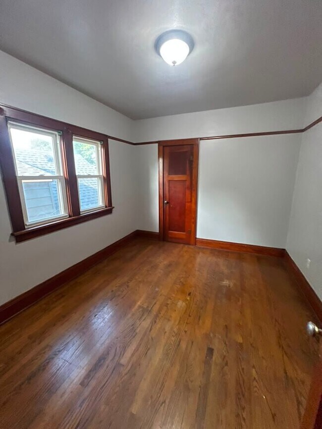 Building Photo - 5021 N 27th St