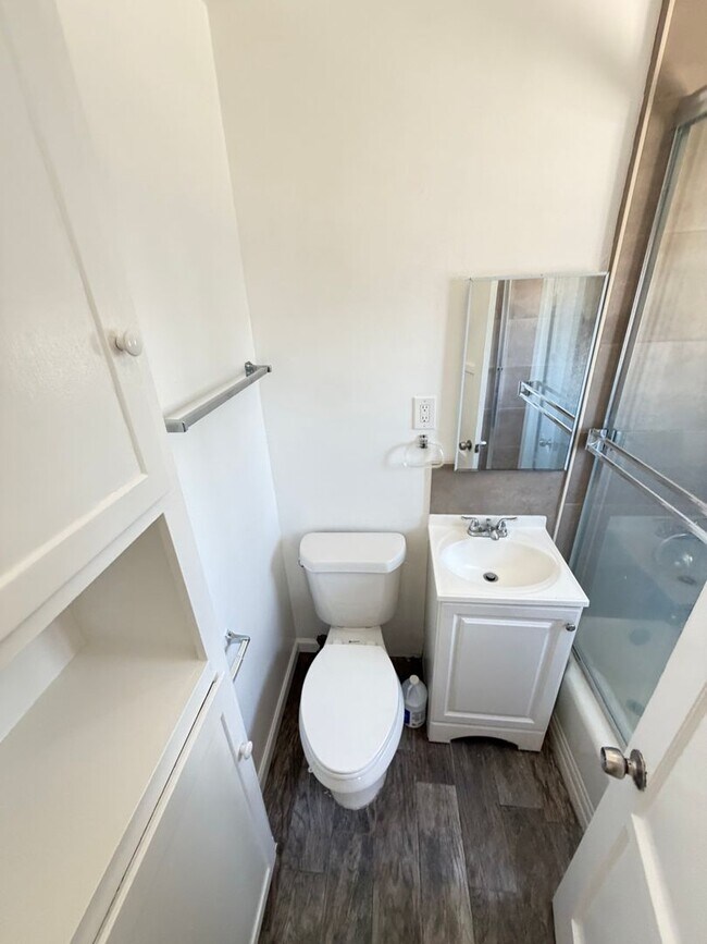 Building Photo - Top-Floor Corner Gem in the Heart of Normal Heights