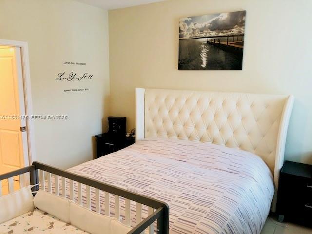 Building Photo - 2950 St Thomas Dr