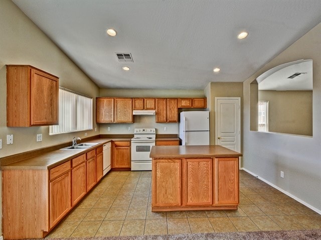 Building Photo - 161 N 151st Ave