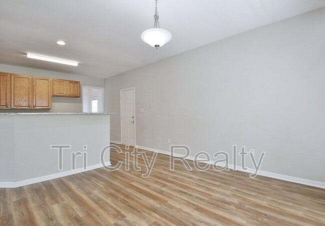 Building Photo - 109 St Albans Way