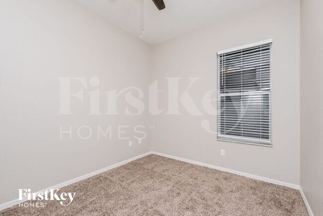 Building Photo - 9204 Waterbird Dr