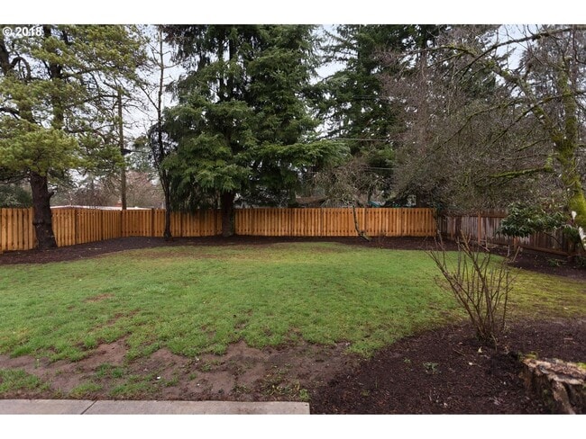Building Photo - Cedar Hills Home on Large Lot with Fenced Backyard!!!