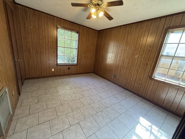 Building Photo - 311 Beechwood St