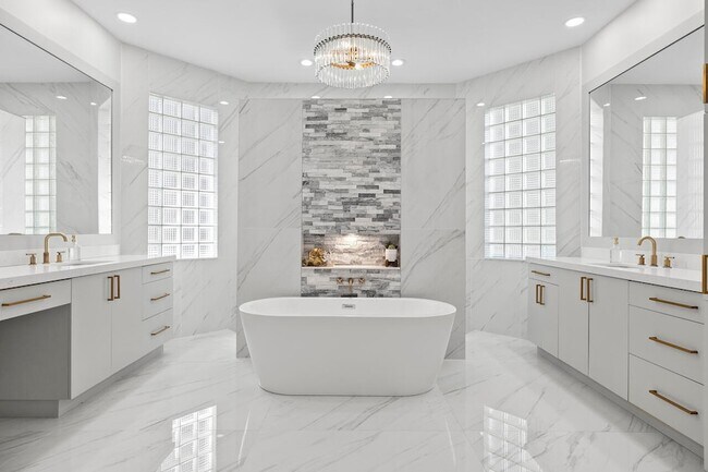 Building Photo - 856 Forest Glen Ln