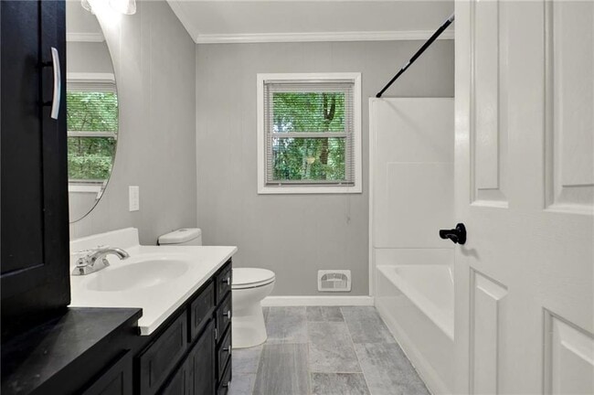 Building Photo - 20 Timberlane Terrace SW