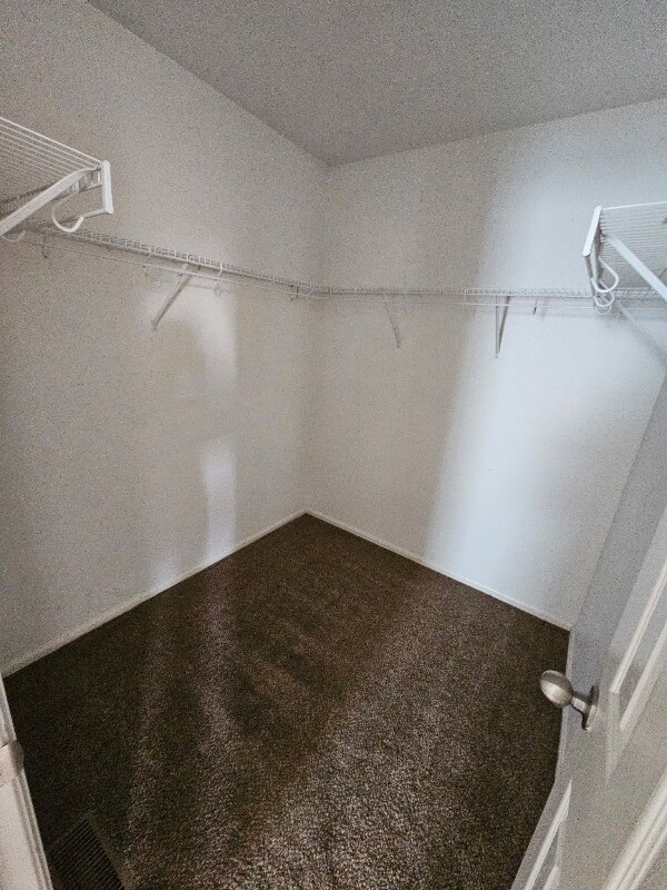 Building Photo - 10756 Deer Meadow Cir