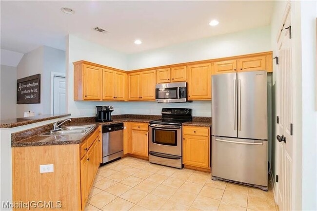 Building Photo - 8981 Spring Grove S