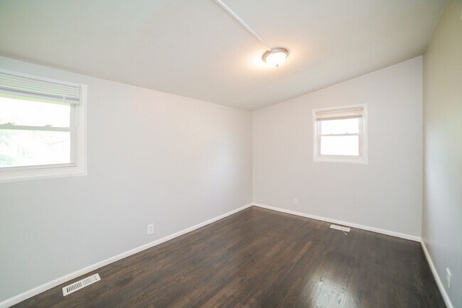 Building Photo - 8501 E 91 St