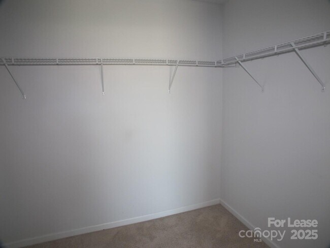 Building Photo - 2212 Atwell Glen Ln