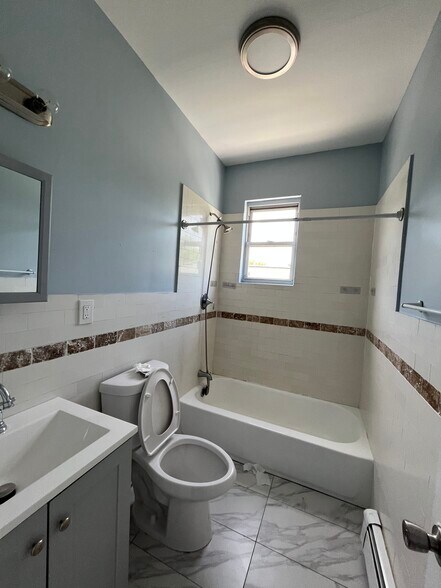 Building Photo - 134 Wilkinson Ave