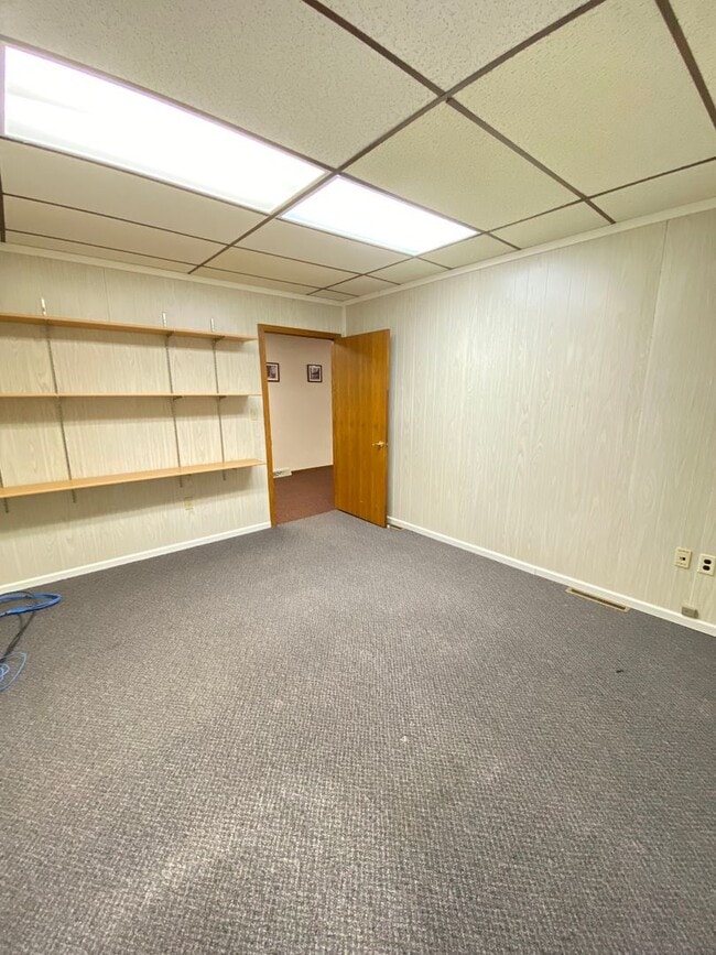 Building Photo - 118/120 E Huron