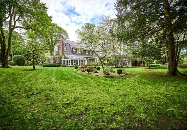 Building Photo - 30 Cheswick Rd