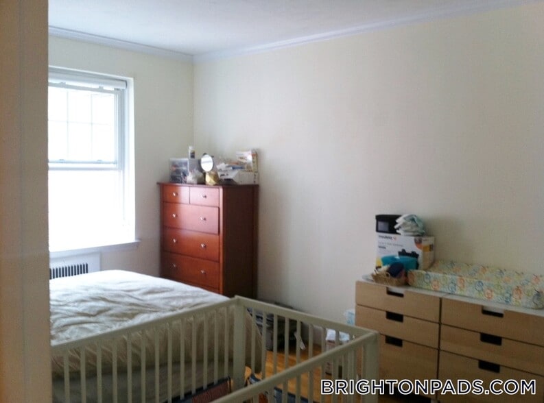 Primary Photo - 75 Kilsyth Rd