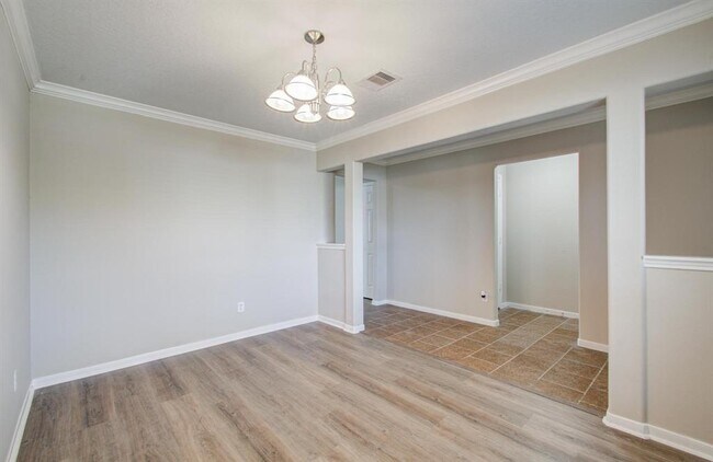 Building Photo - 1211 Reedpoint Dr