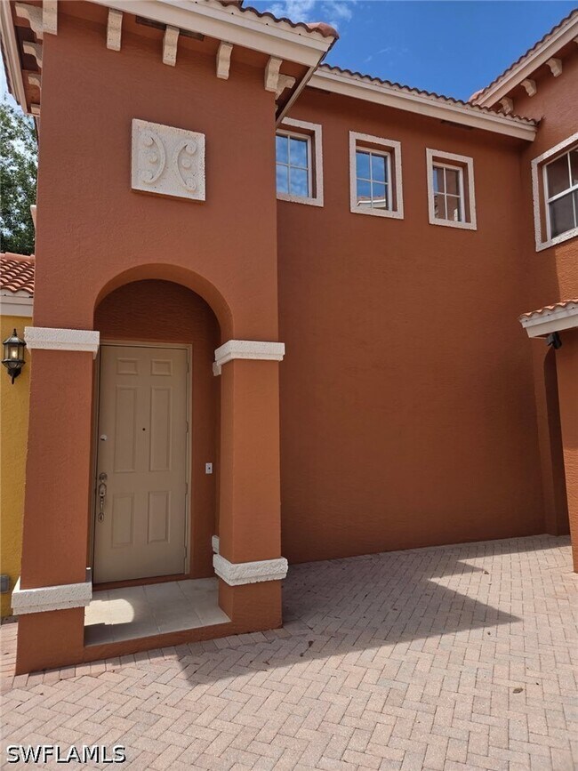 Building Photo - 7071 San Lorenzo Ct