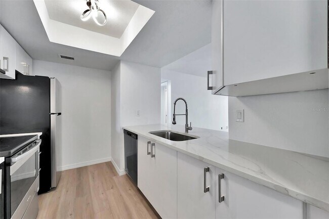 Building Photo - 9940 7th Way N