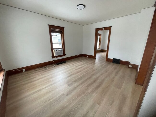 Building Photo - 1315/1317 Cleveland Avenue
