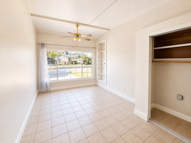 Building Photo - 546 El Camino Ave