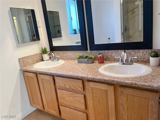 Building Photo - 428 S Beaumont St