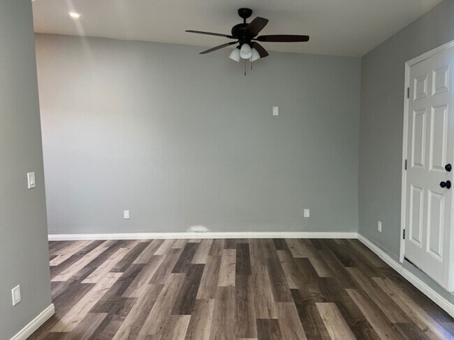 Building Photo - Beautiful, Single ADU located in Reseda! Ready for Move-In!