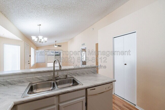 Building Photo - 5237 W Boston Way S