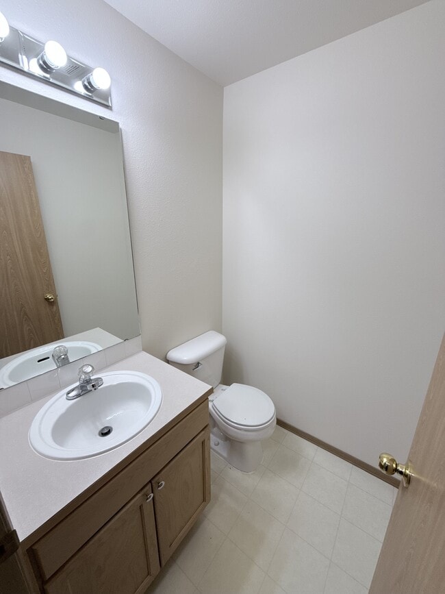 Building Photo - 414 91st Ave SE