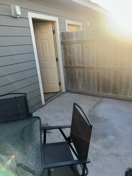 Building Photo - 12 Chaparral St