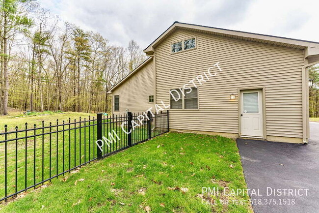 Building Photo - 37 Best Rd