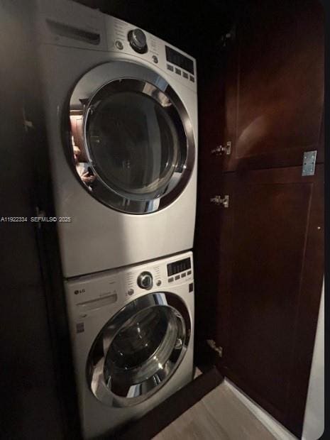 Building Photo - 35 NE 12th Ave