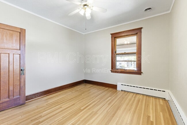 Building Photo - 4360 Winona Ct