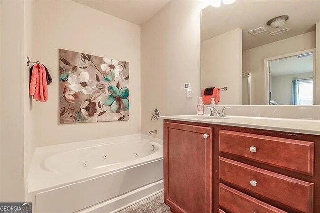 Building Photo - 2344 Attewood Dr