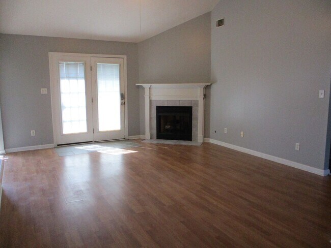 Building Photo - Great Location in Columbia County