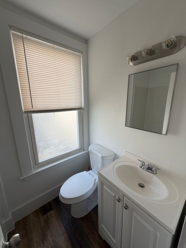 Building Photo - 45 Elliott St