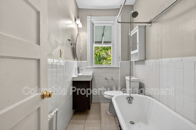 Building Photo - 3523 Warder St NW